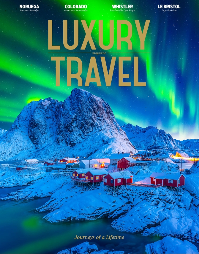 Luxury Travel Magazine 33 - Auroras